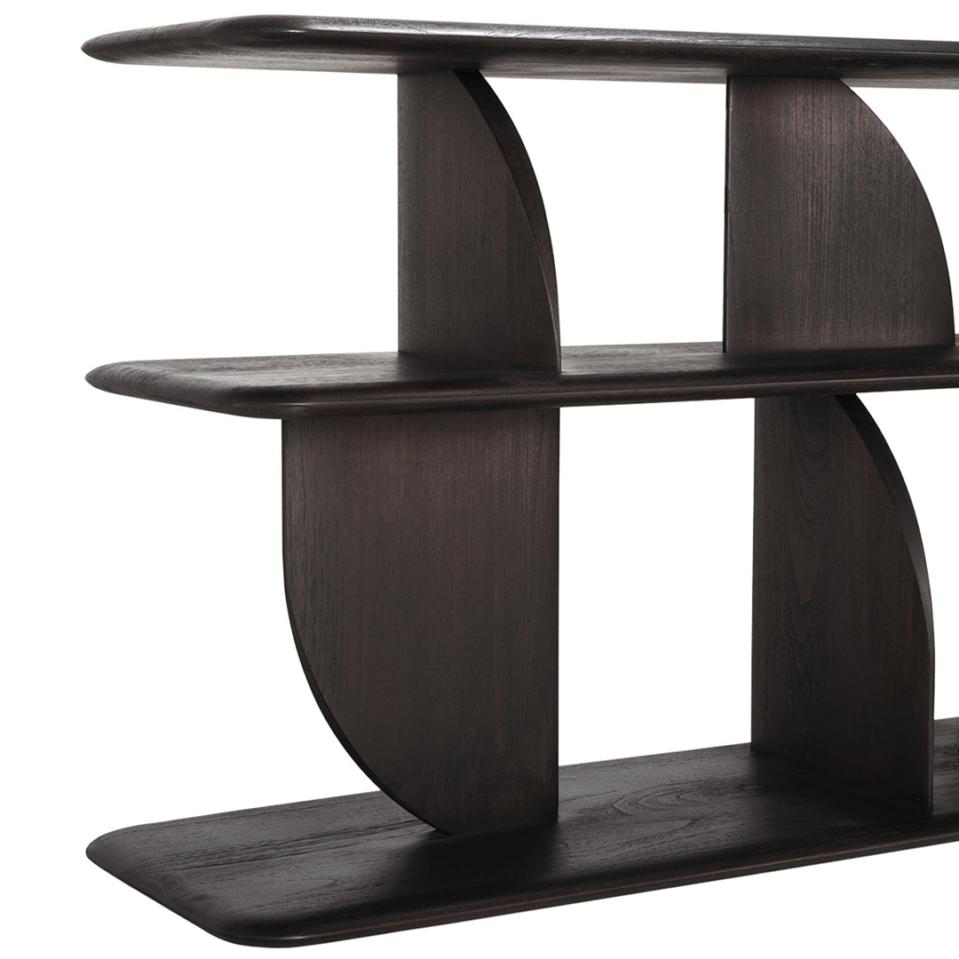 Consolle in teak geometrica e giocosa con angoli intersecanti di luci e ombre per l'ingresso