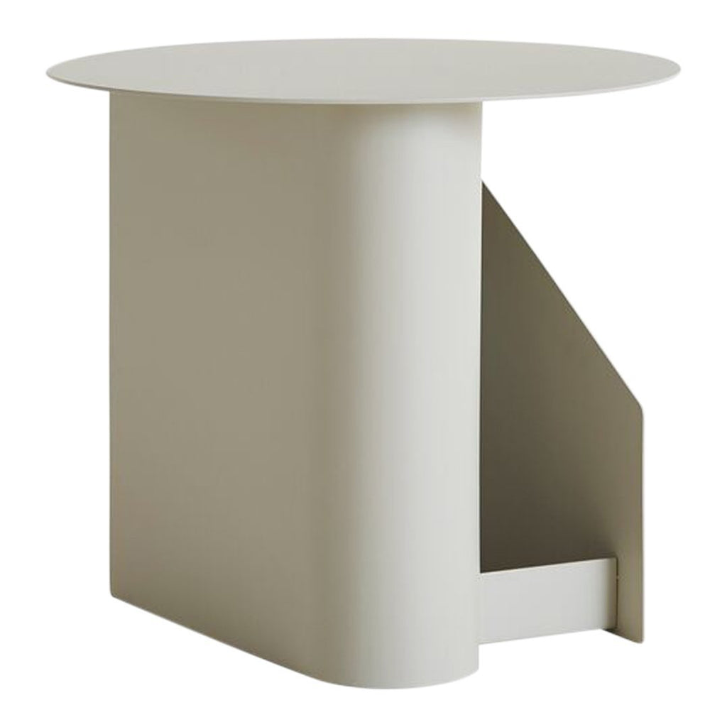 Tavolino d'appoggio Funzionale in Metallo dal Design Architettonico con Struttura a S a Doppia Memoria per Soggiorno
