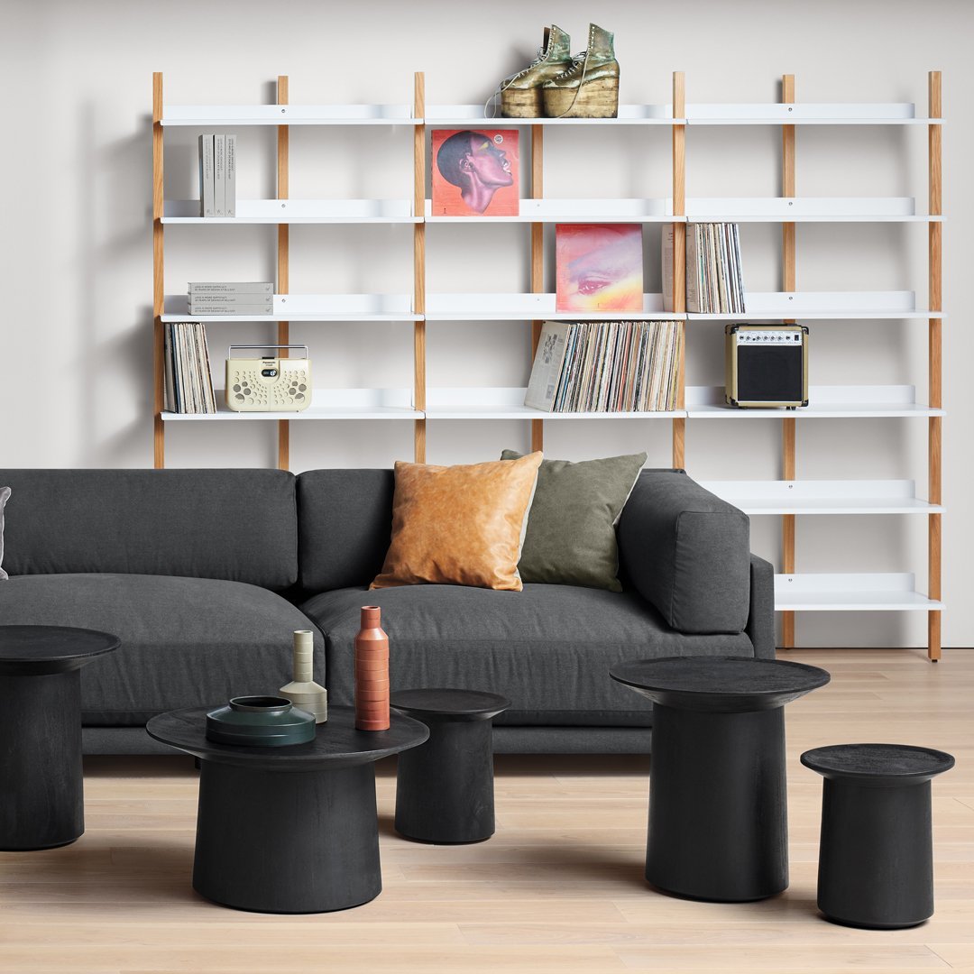 Tavolino da caffè moderno minimalista in legno di acacia annerito con bordo smussato per salotto