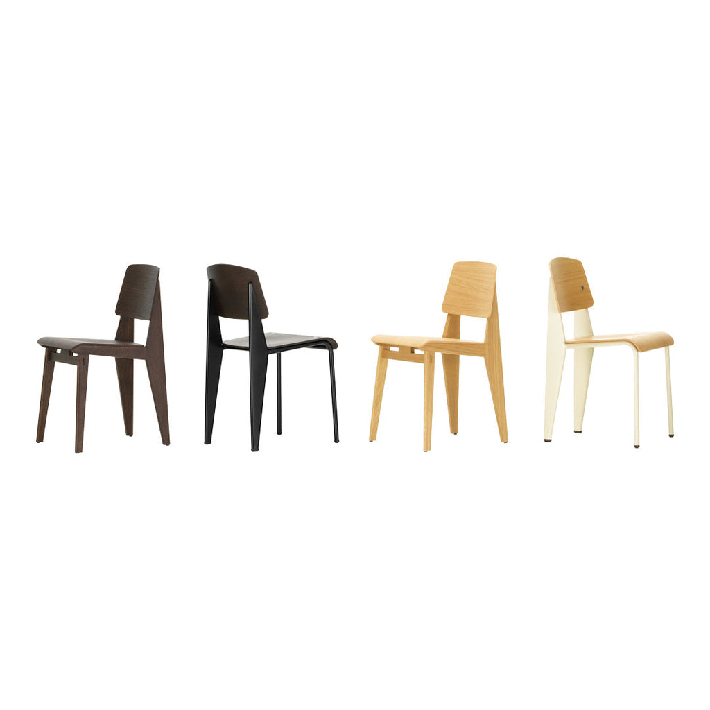 Sedia standard con tubo d'acciaio estetico ingegneristico e legno massello con design strutturale di Jean Prouvé per sala da pranzo