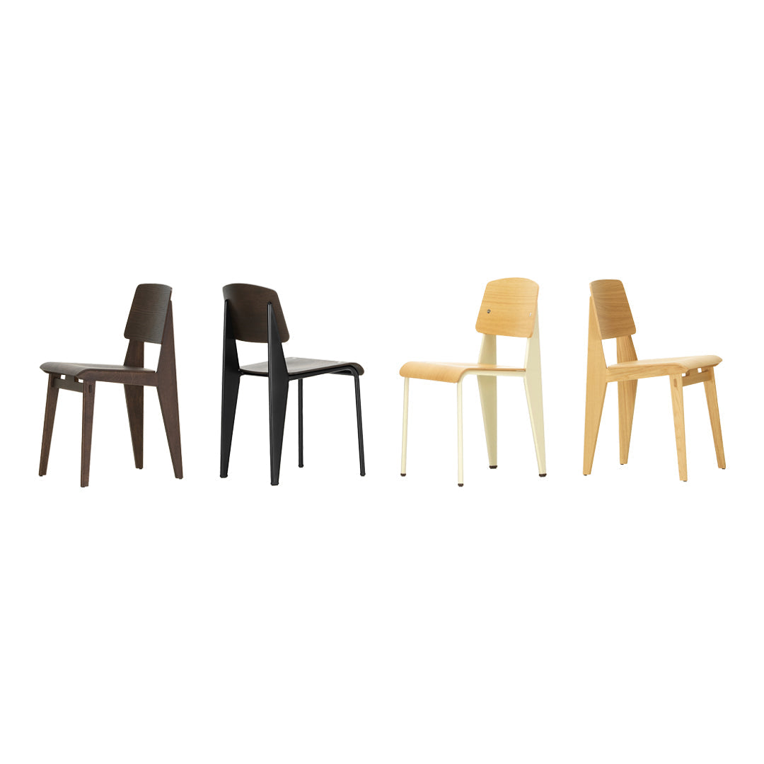 Sedia standard con tubo d'acciaio estetico ingegneristico e legno massello con design strutturale di Jean Prouvé per sala da pranzo