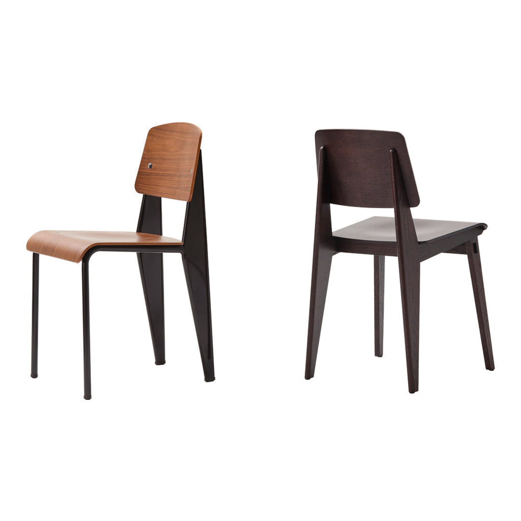 Sedia standard con tubo d'acciaio estetico ingegneristico e legno massello con design strutturale di Jean Prouvé per sala da pranzo