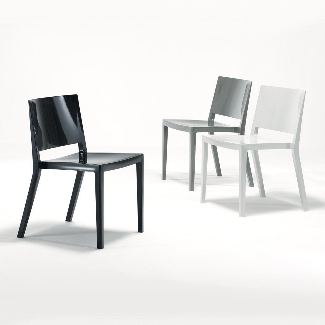 Set di sedie da pranzo moderno e femminile in polimero termoplastico con design monoblocco per interni ed esterni per sala da pranzo