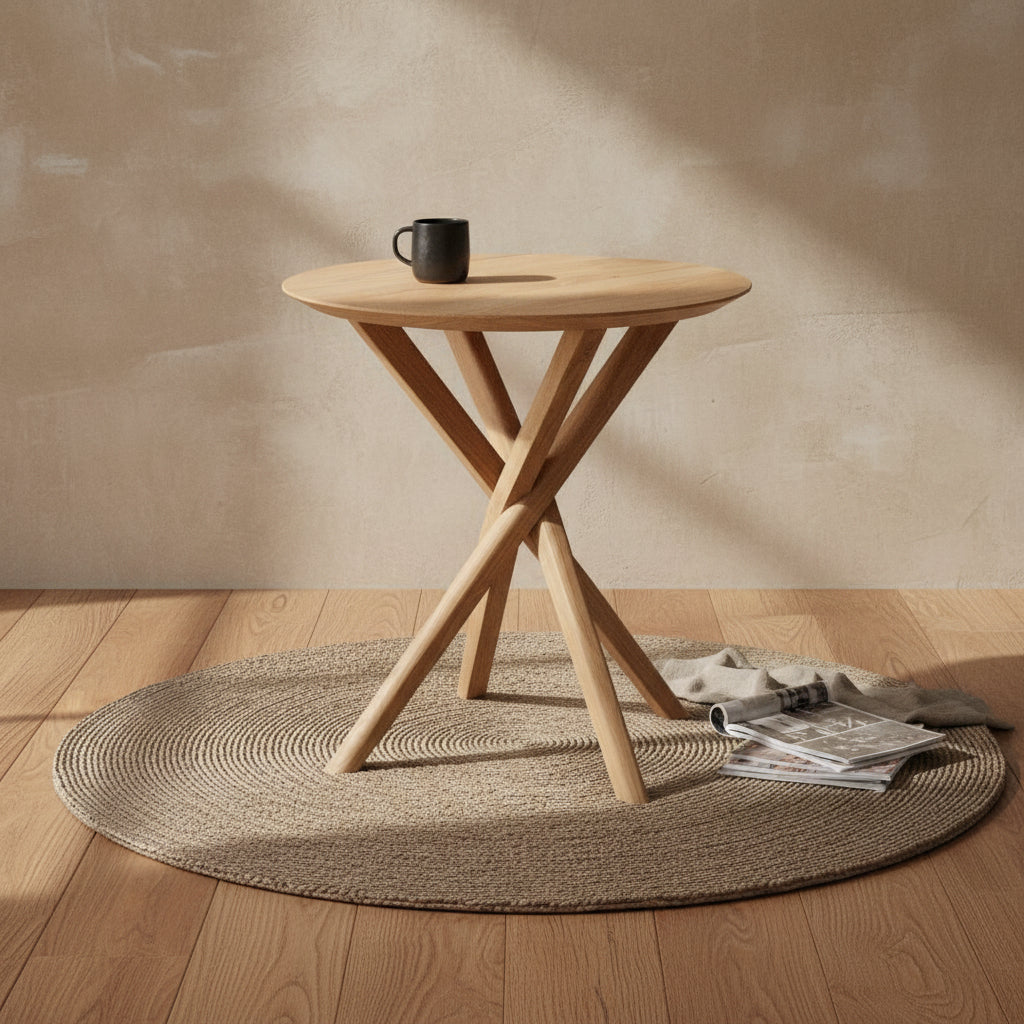 Tavolino Nordico Equilibrato in Legno Massello con Struttura Geometrica a Bilanciamento Simmetrico per Soggiorno