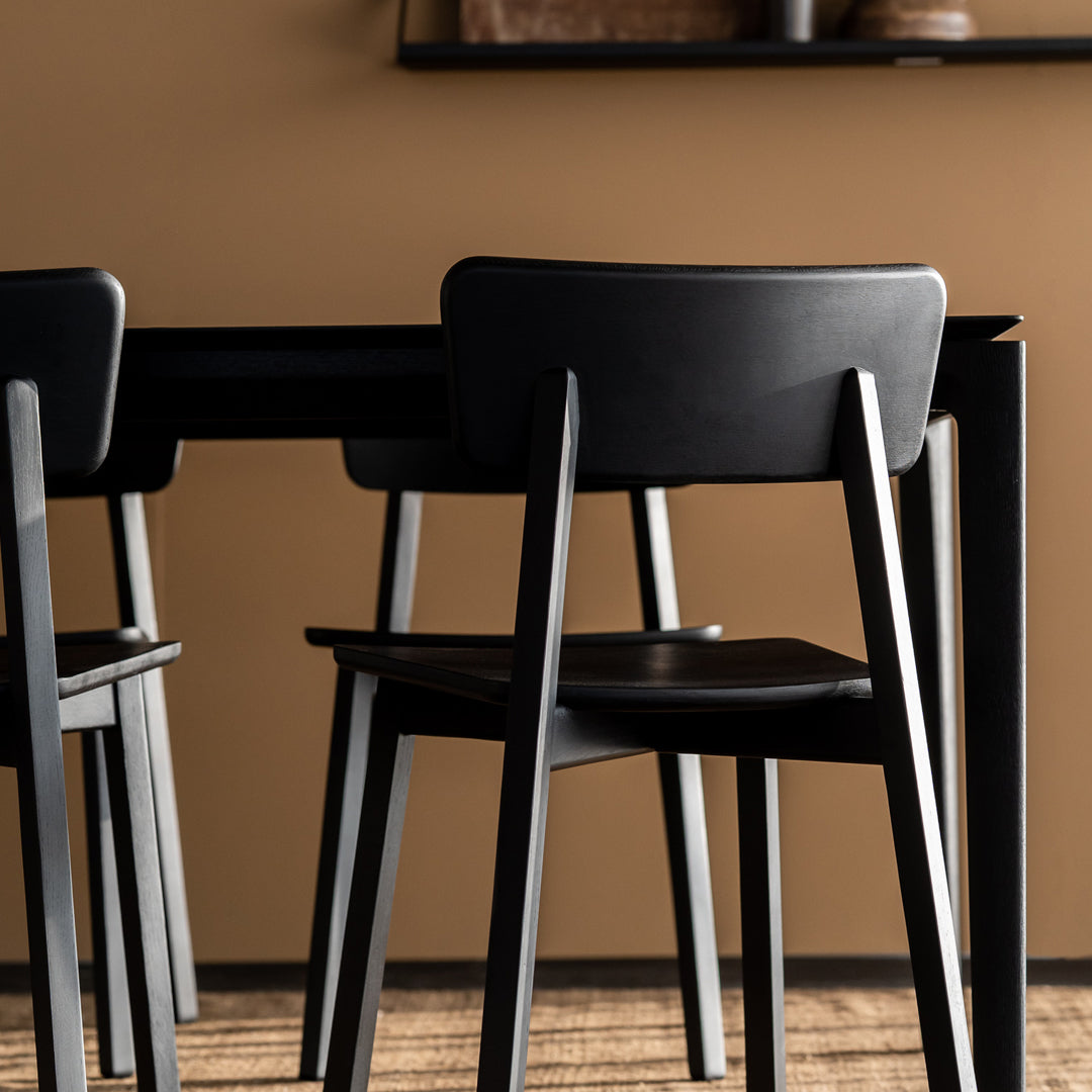 Sedia da pranzo scandinava minimalista in rovere massello europeo con schienale ergonomico curvo per sala da pranzo