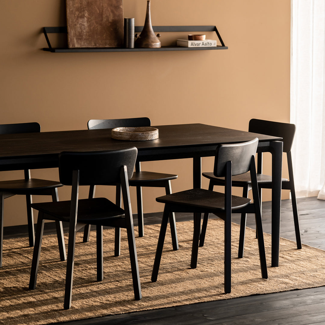 Sedia da pranzo scandinava minimalista in rovere massello europeo con schienale ergonomico curvo per sala da pranzo