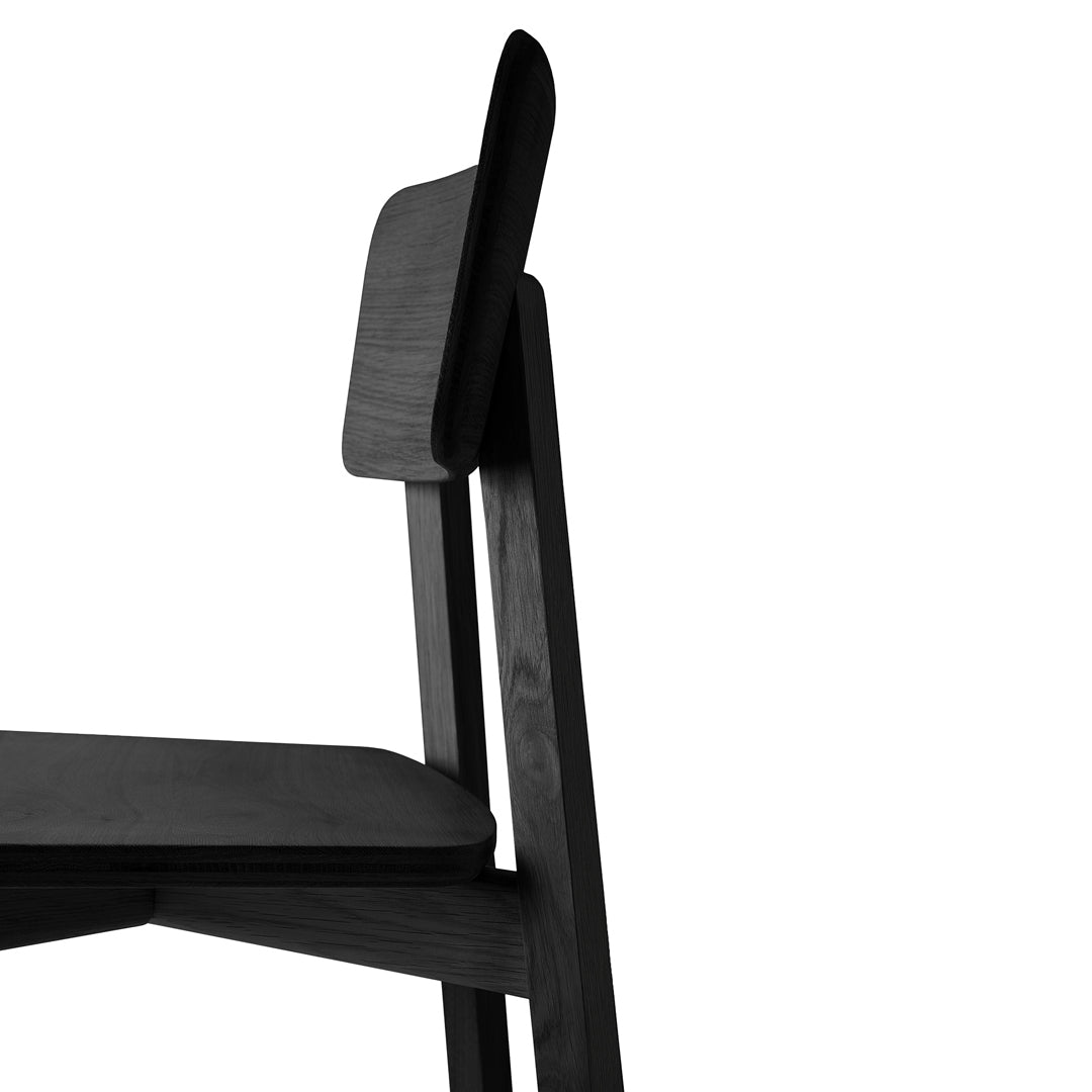 Sedia da pranzo scandinava minimalista in rovere massello europeo con schienale ergonomico curvo per sala da pranzo
