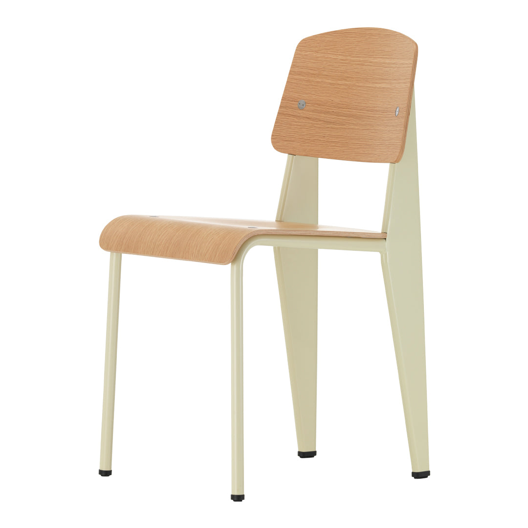 Sedia standard con tubo d'acciaio estetico ingegneristico e legno massello con design strutturale di Jean Prouvé per sala da pranzo