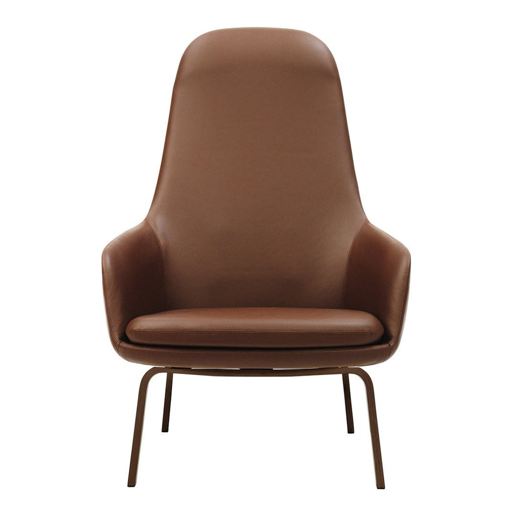 Sedia lounge alta classica nordica imbottita con gambe in acciaio e schienale con supporto per il collo per soggiorno