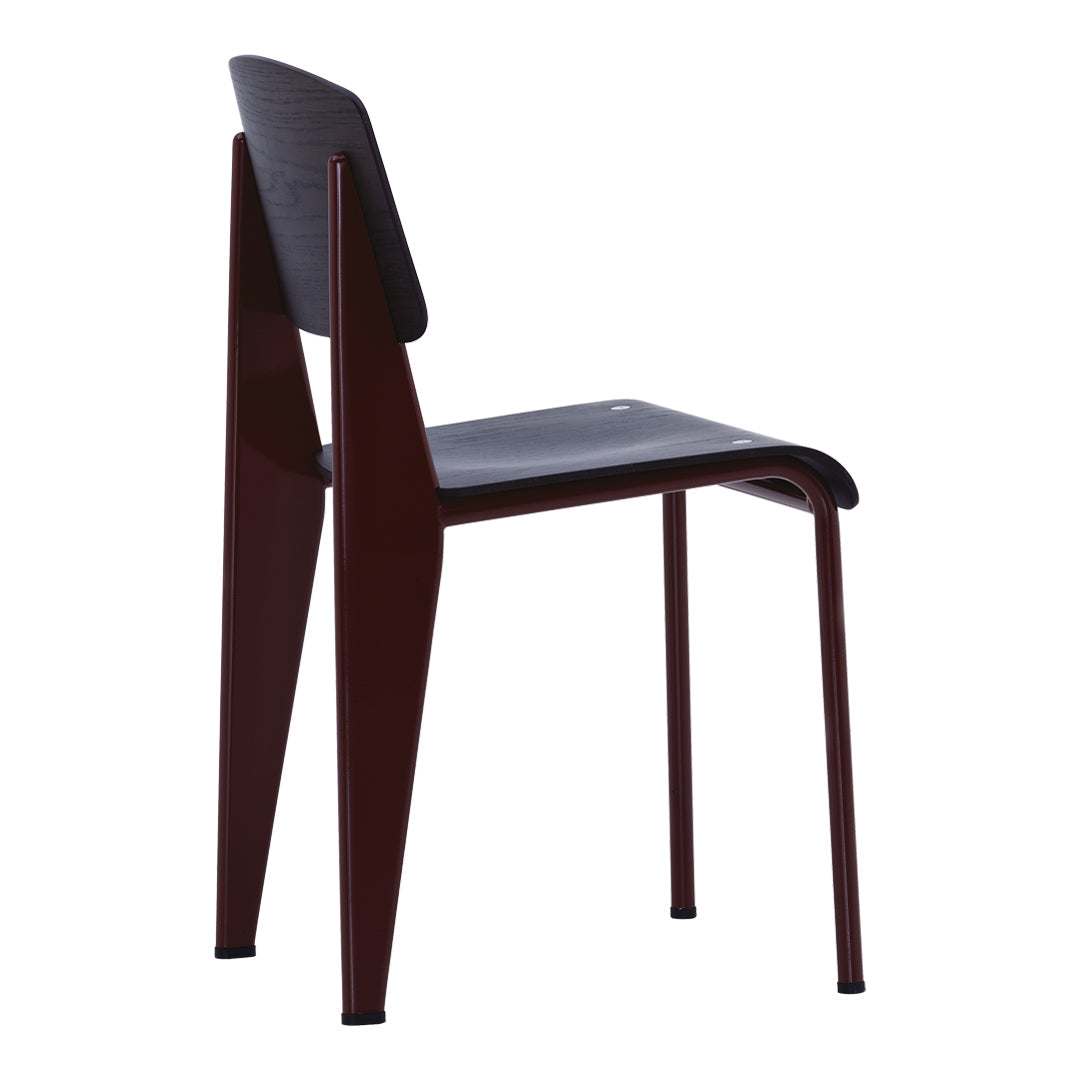 Sedia standard con tubo d'acciaio estetico ingegneristico e legno massello con design strutturale di Jean Prouvé per sala da pranzo