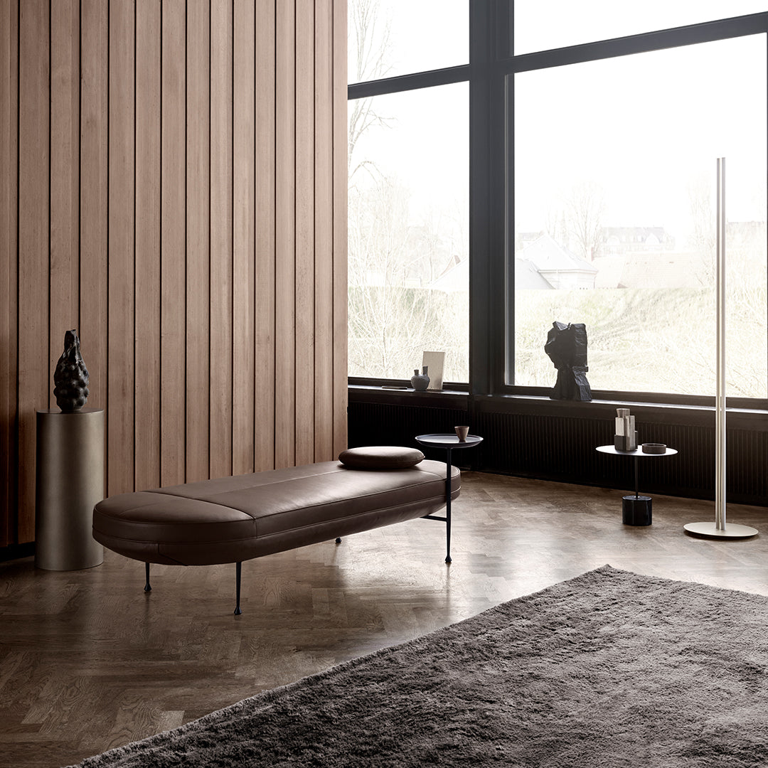 Tavolino Minimalista in Marmo Nero Marquina e Acciaio con Base Cilindrica Tensione Geometrica per Salotto