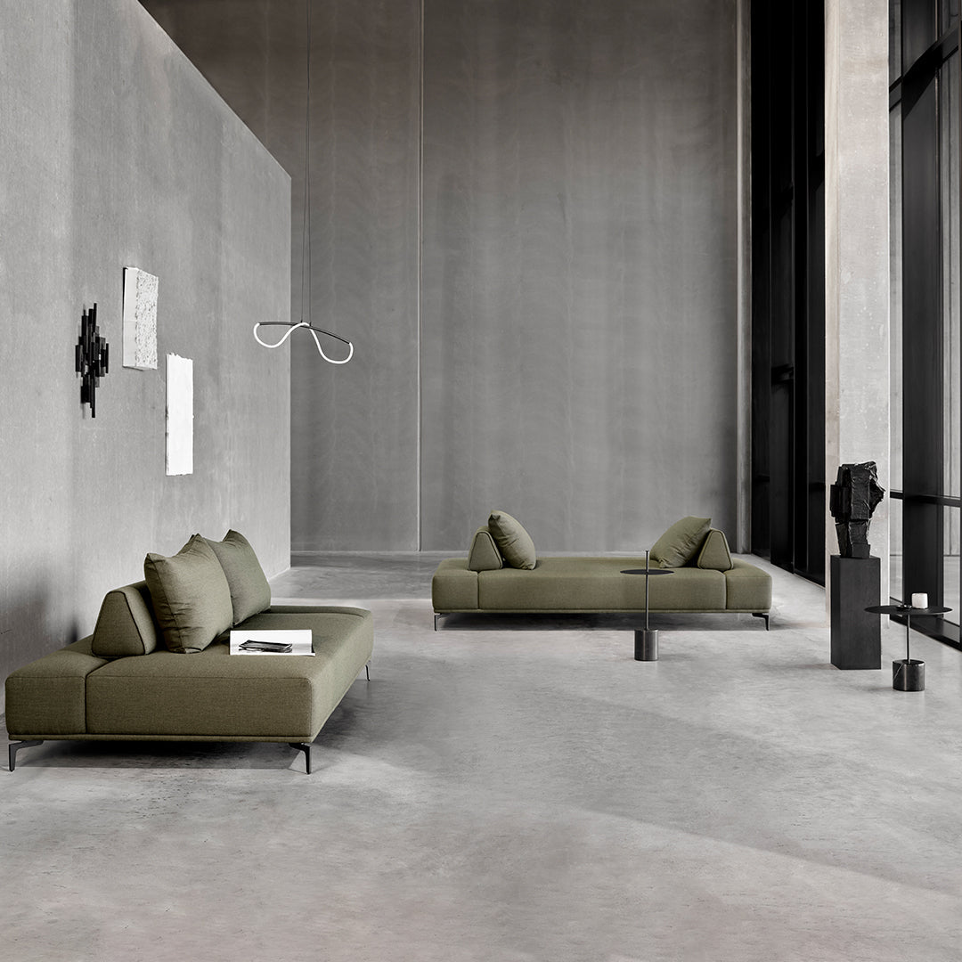 Tavolino Minimalista in Marmo Nero Marquina e Acciaio con Base Cilindrica Tensione Geometrica per Salotto