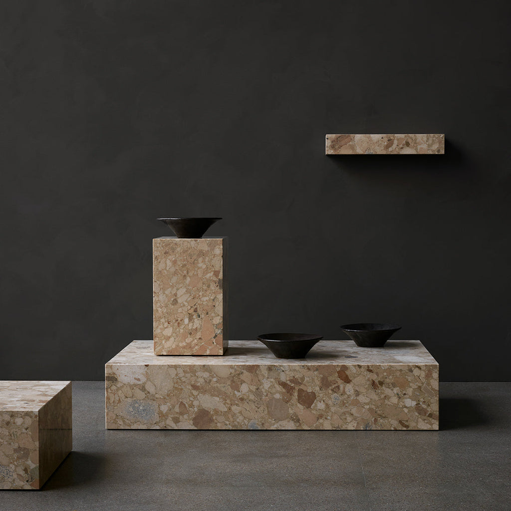 Tavolino Scultoreo Minimalista in Marmo Naturale Alto a Piedistallo con Base Espositiva Multiuso per Soggiorno