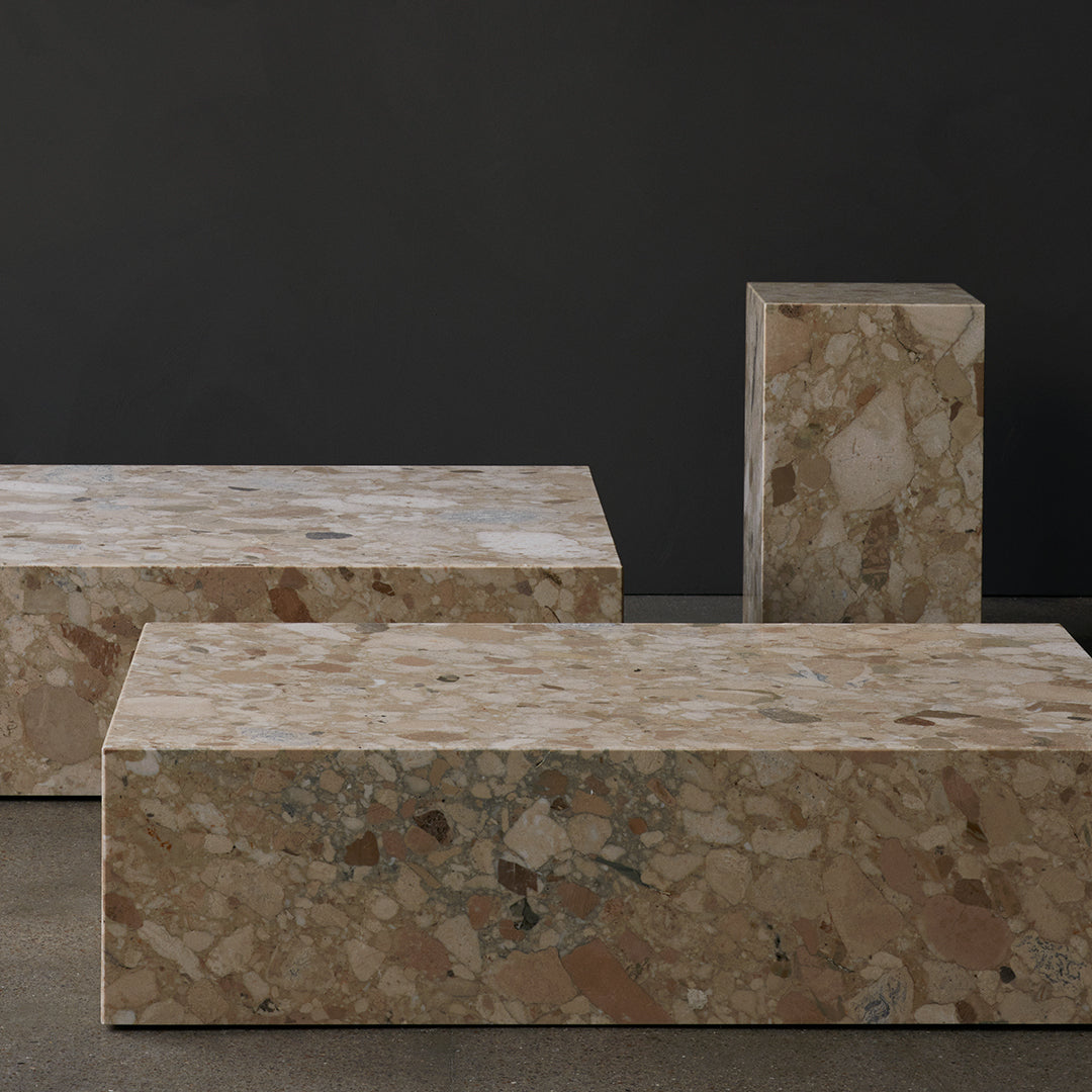 Tavolino Scultoreo Minimalista in Marmo Naturale Alto a Piedistallo con Base Espositiva Multiuso per Soggiorno