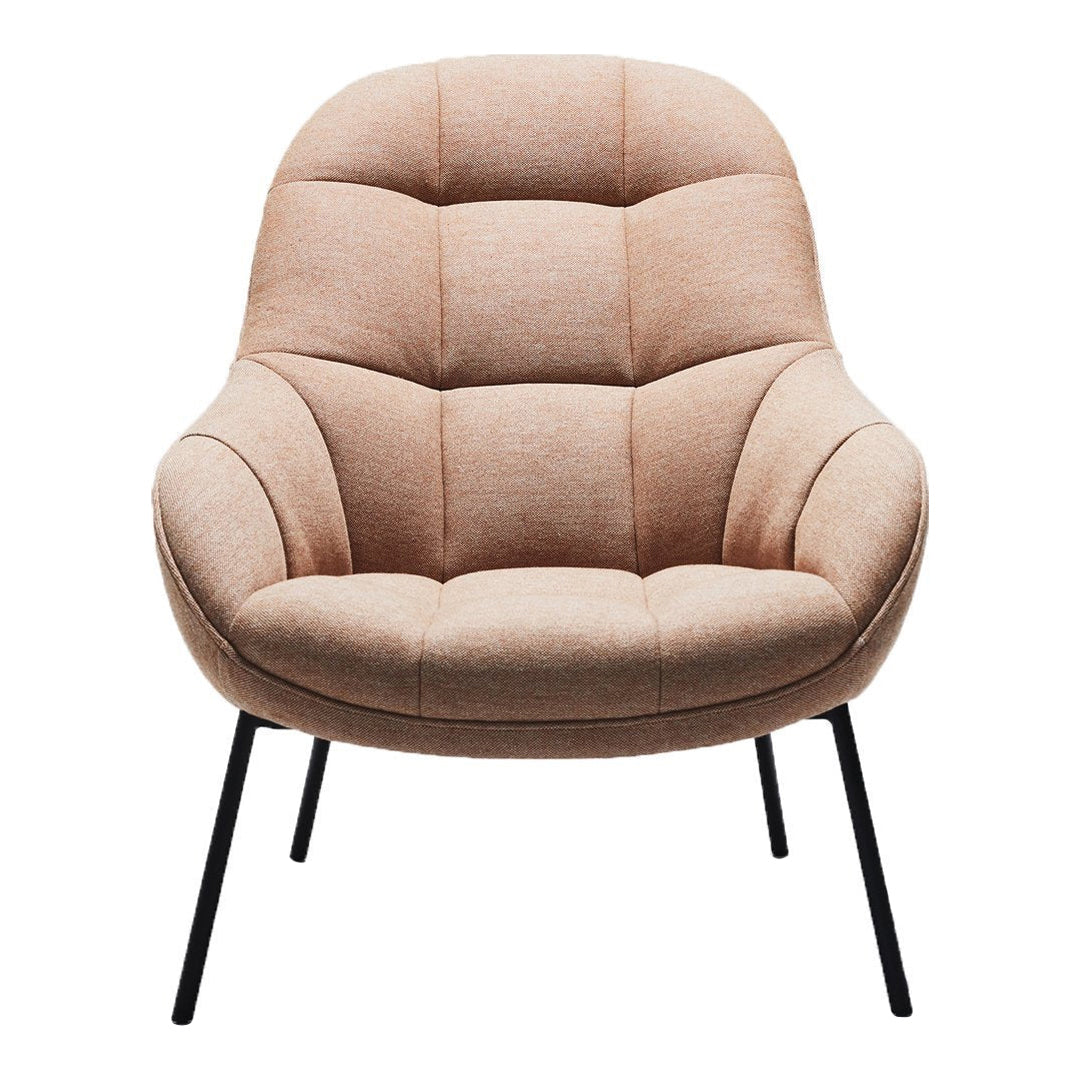 Poltrona lounge moderna e rivestita in tessuto organico con interno ispirato a spicchi di mango, ideale per il soggiorno