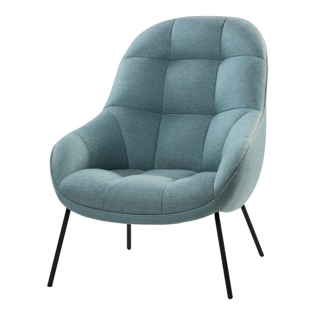 Poltrona lounge moderna e rivestita in tessuto organico con interno ispirato a spicchi di mango, ideale per il soggiorno
