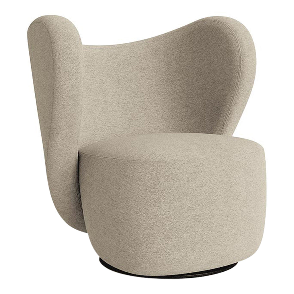 Poltrona lounge girevole imbottita scultorea organica con base girevole a scomparsa per soggiorno