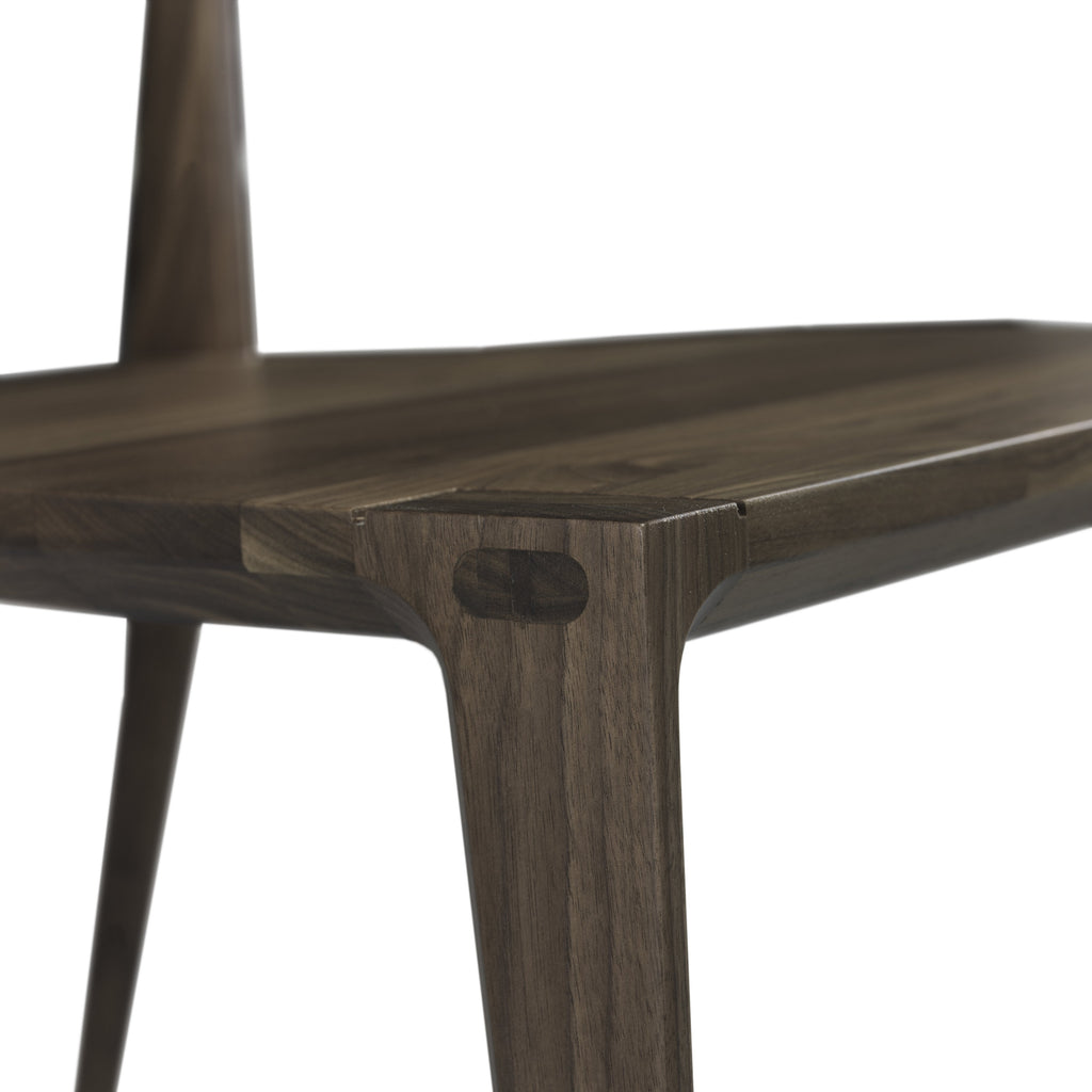 Sedia da pranzo Natural Craft in legno massello con giunzioni leggere ed eleganti per sala da pranzo