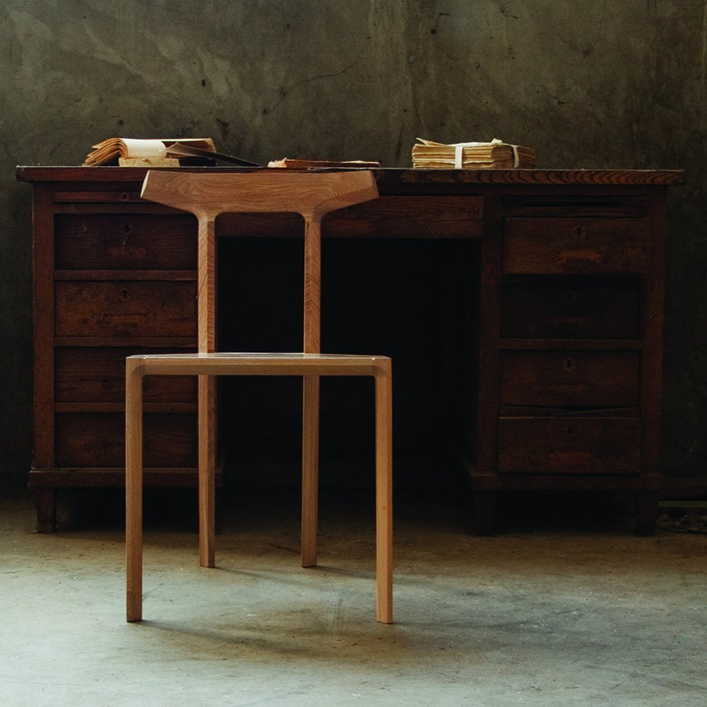 Sedia da pranzo Natural Craft in legno massello con giunzioni leggere ed eleganti per sala da pranzo