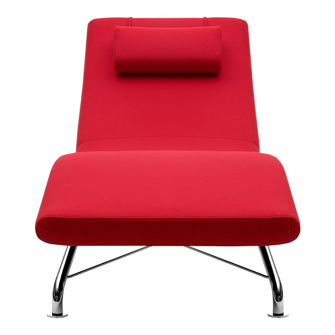 Poltrona moderna minimalista in acciaio e imbottita con linee scultoree per il soggiorno