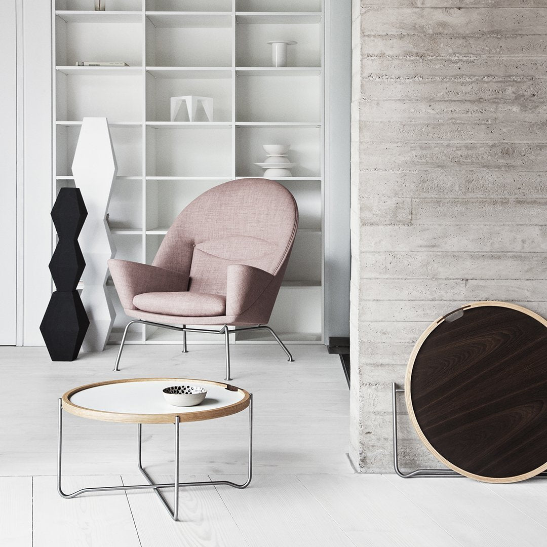Tavolino da salotto con vassoio Nordic Classic in rovere e acciaio inossidabile con vassoio reversibile a doppia faccia