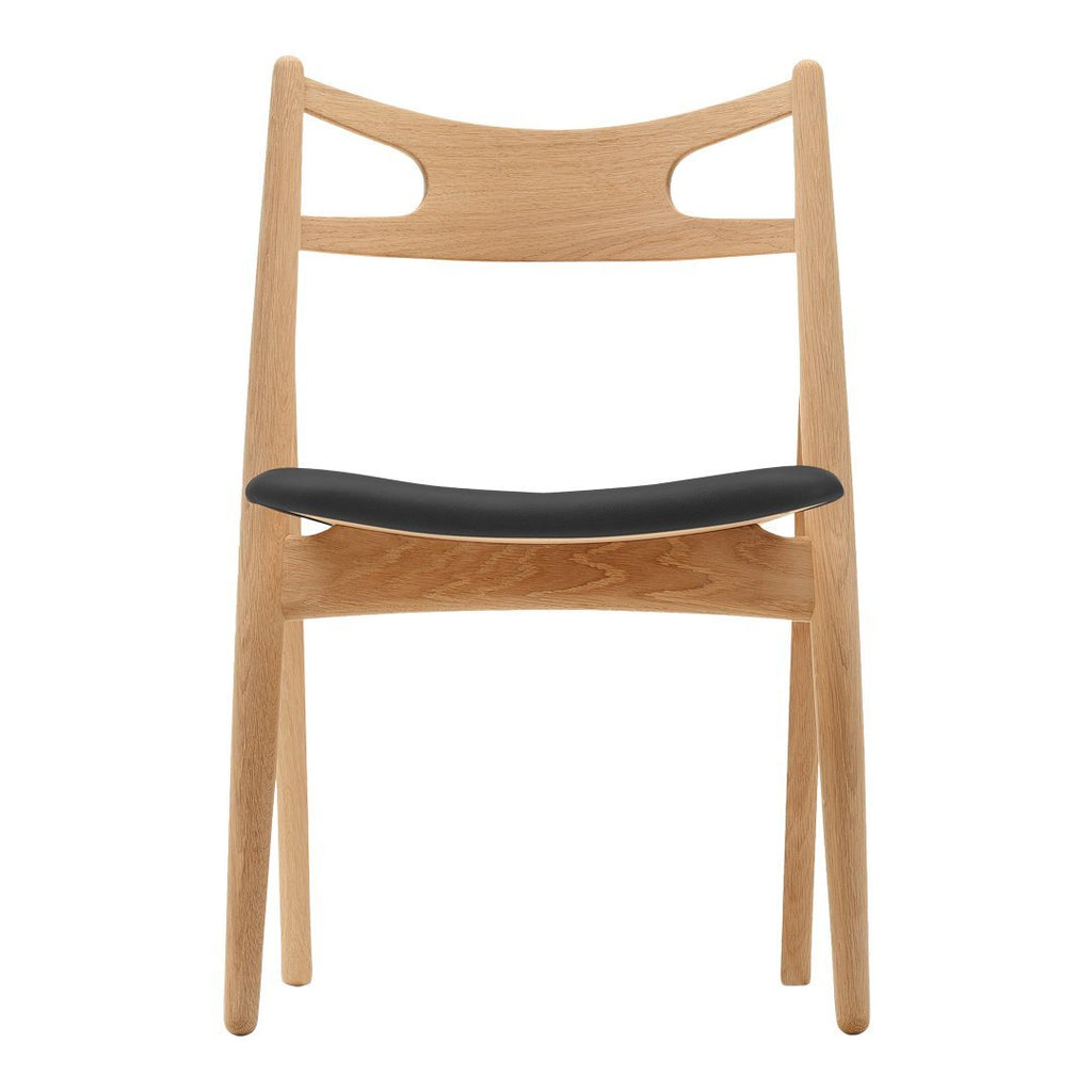 Sedia Sawbuck danese in legno massello artigianale con struttura scultorea a schienale curvo per sala da pranzo