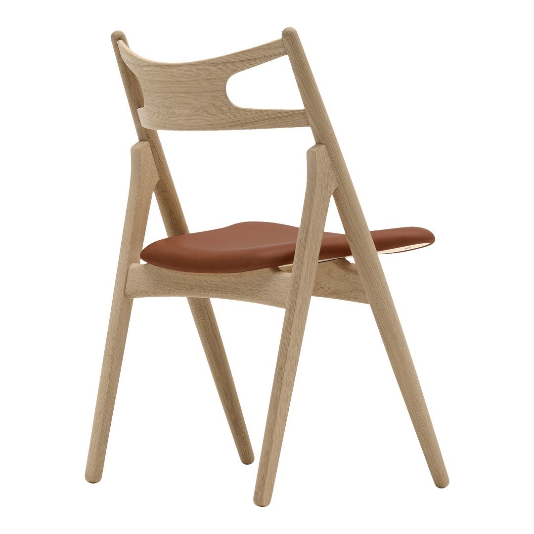 Sedia Sawbuck danese in legno massello artigianale con struttura scultorea a schienale curvo per sala da pranzo