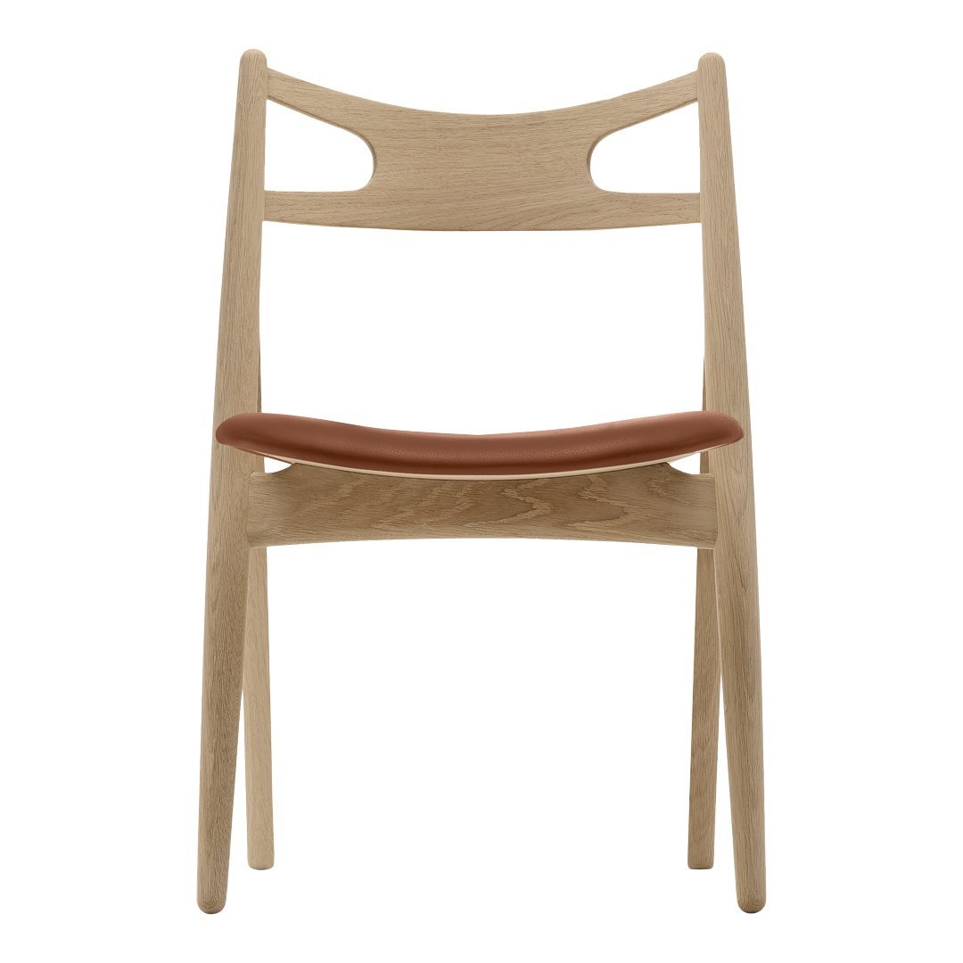 Sedia Sawbuck danese in legno massello artigianale con struttura scultorea a schienale curvo per sala da pranzo