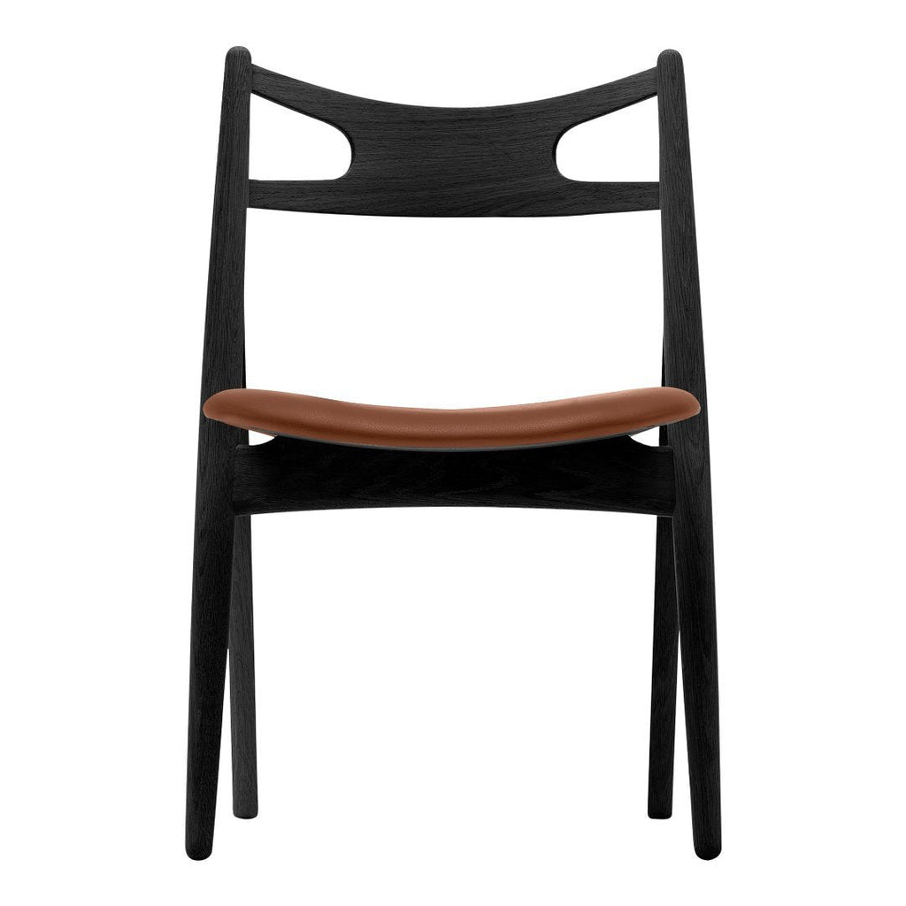 Sedia Sawbuck danese in legno massello artigianale con struttura scultorea a schienale curvo per sala da pranzo