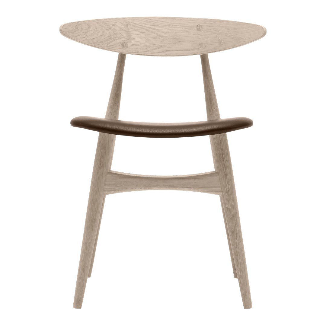 Sedia da pranzo danese Mid-Century in legno massello e impiallacciatura con riedizione del classico Wegner 1957 per la sala da pranzo